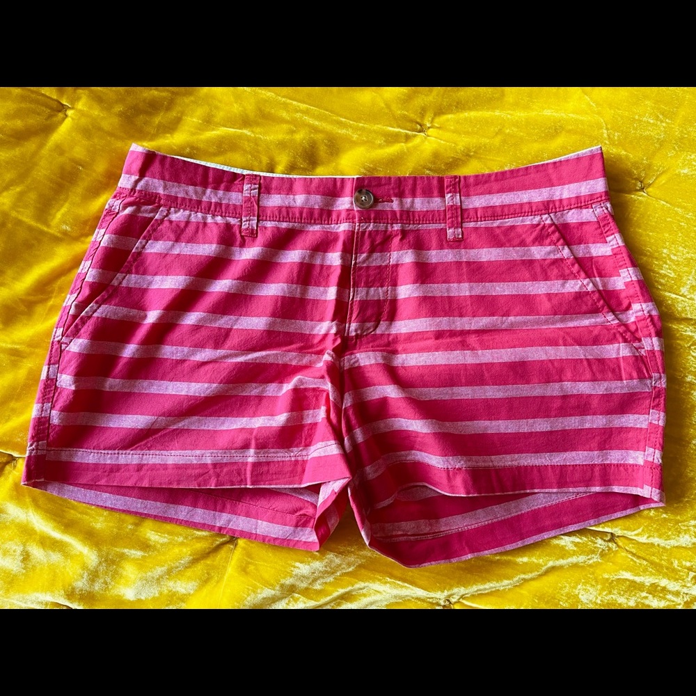 Old Navy Salmon striped shorts